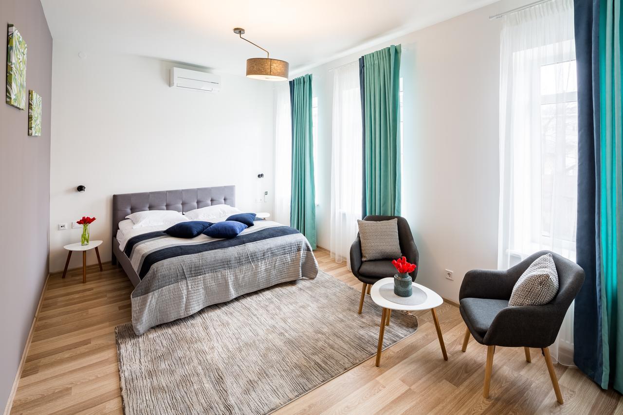 Apart Hotel Code 10 Lviv Exterior photo