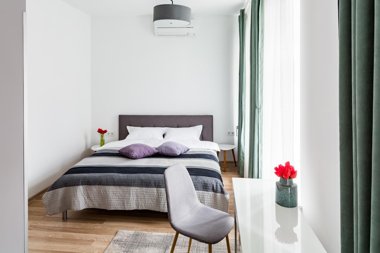 Apart Hotel Code 10 Lviv Exterior photo