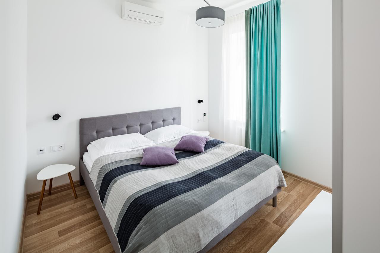 Apart Hotel Code 10 Lviv Exterior photo